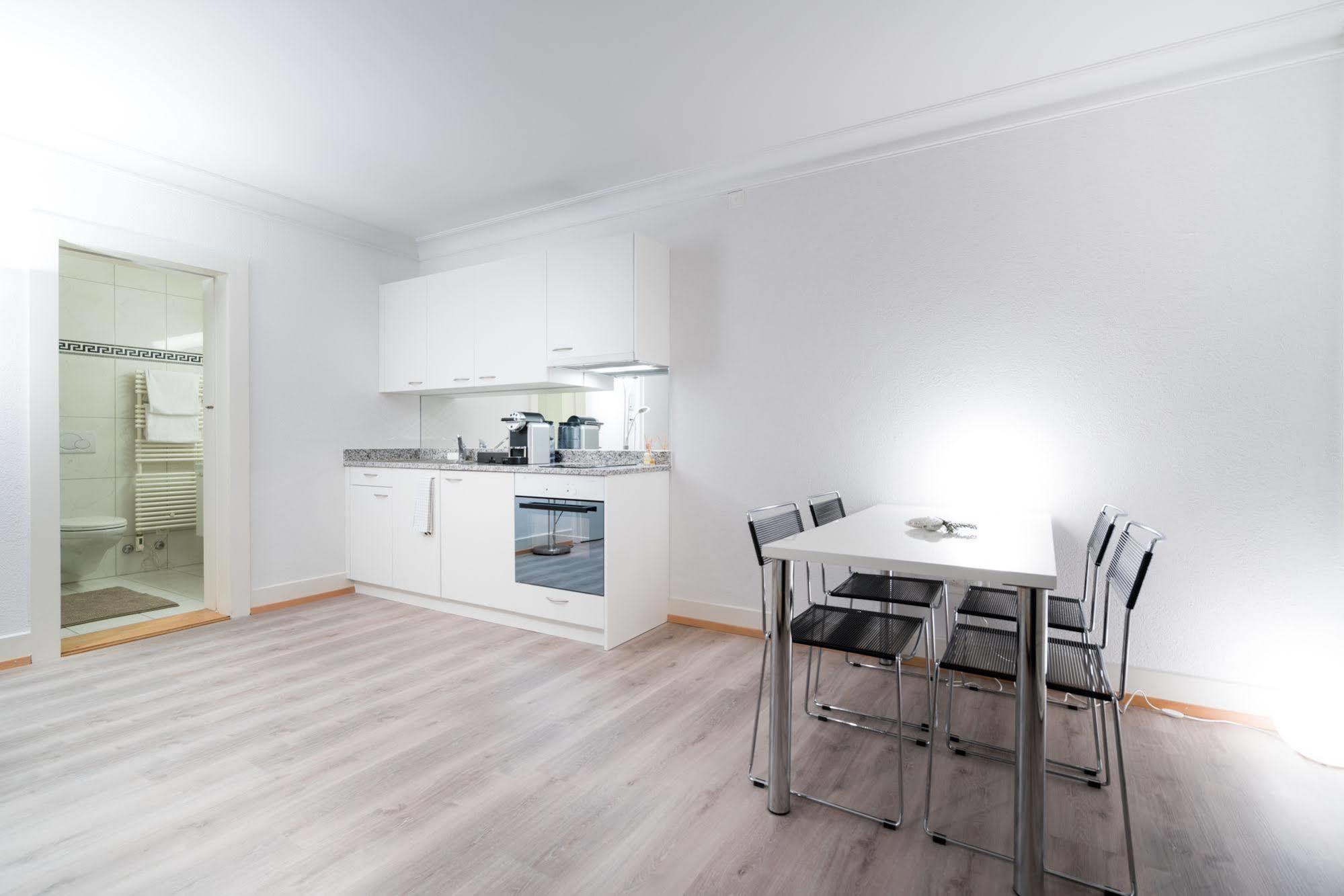 Top City Center Location By Airhome Zug Exterior foto